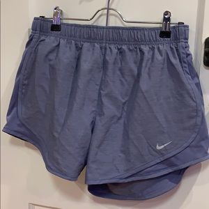 Women’s nike tempo athletic shorts